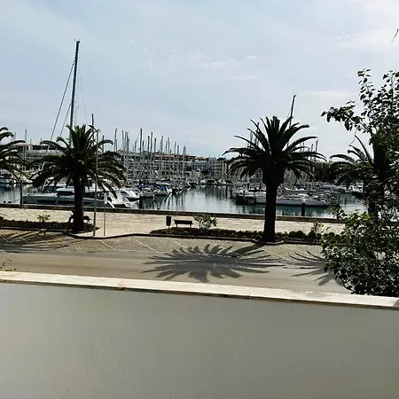 Marina View Near Beaches And Shops Lägenhet *